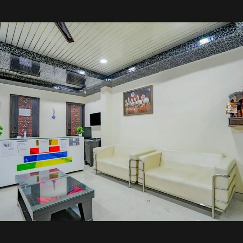 OYO 87417 Ava Pure Oyo, Noida Expressway SEZ, Noida