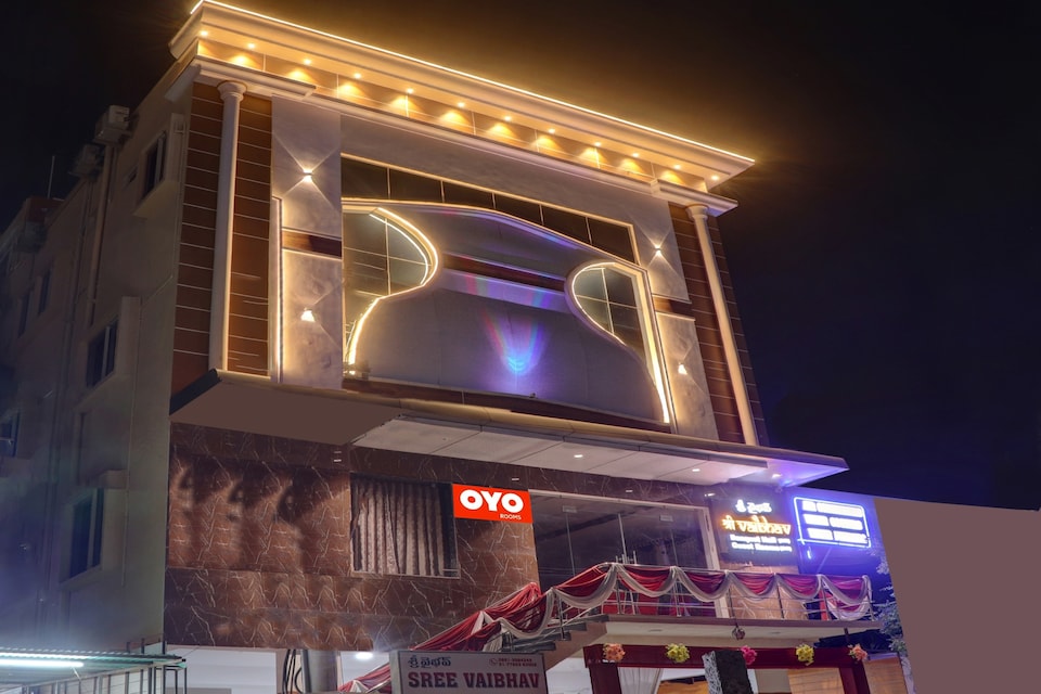 OYO 87464 Sree Vaibhav, MVP Colony Visakhapatnam, Visakhapatnam