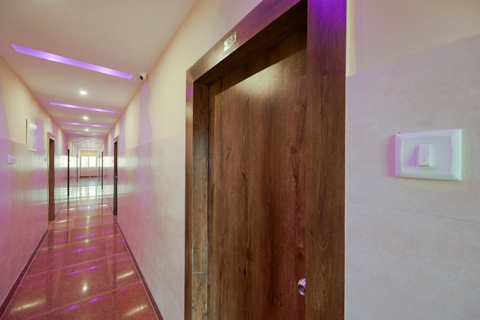 Hotel O Blue Sagar, Swargdwar Puri, Puri