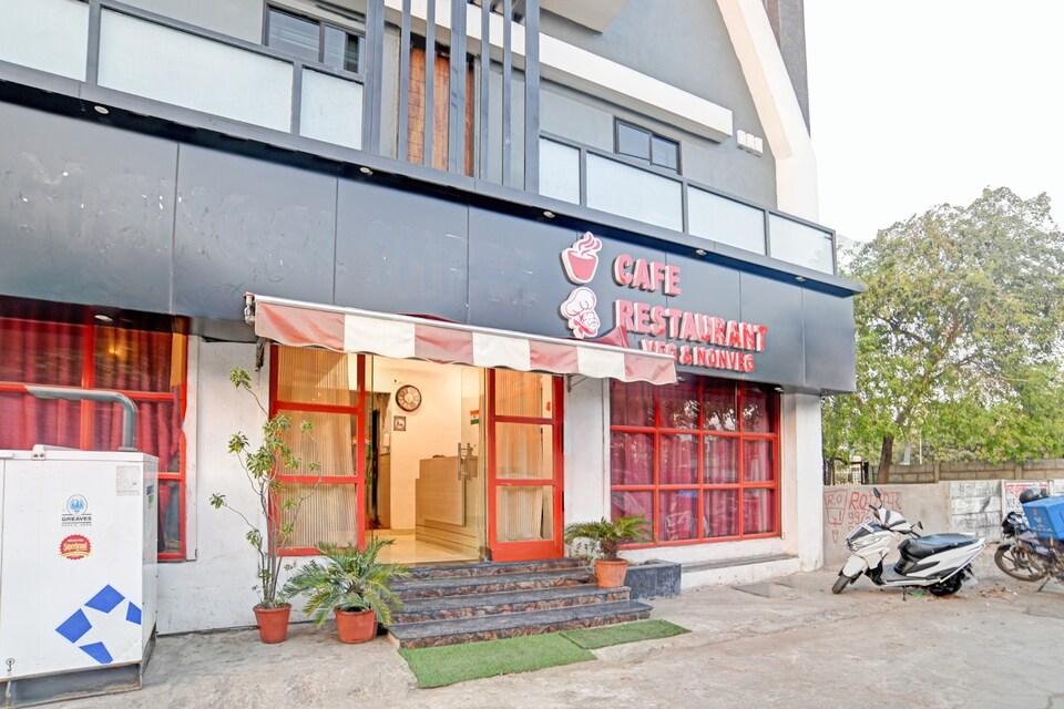 OYO Townhouse 936 Hotel Plum Inn, Vijay Nagar Indore, Indore
