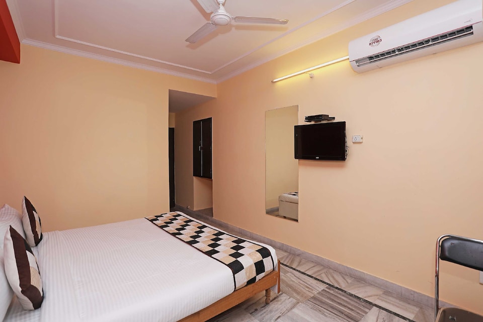 OYO Flagship Hotel Sk Paradise, C Scheme Jaipur, Jaipur