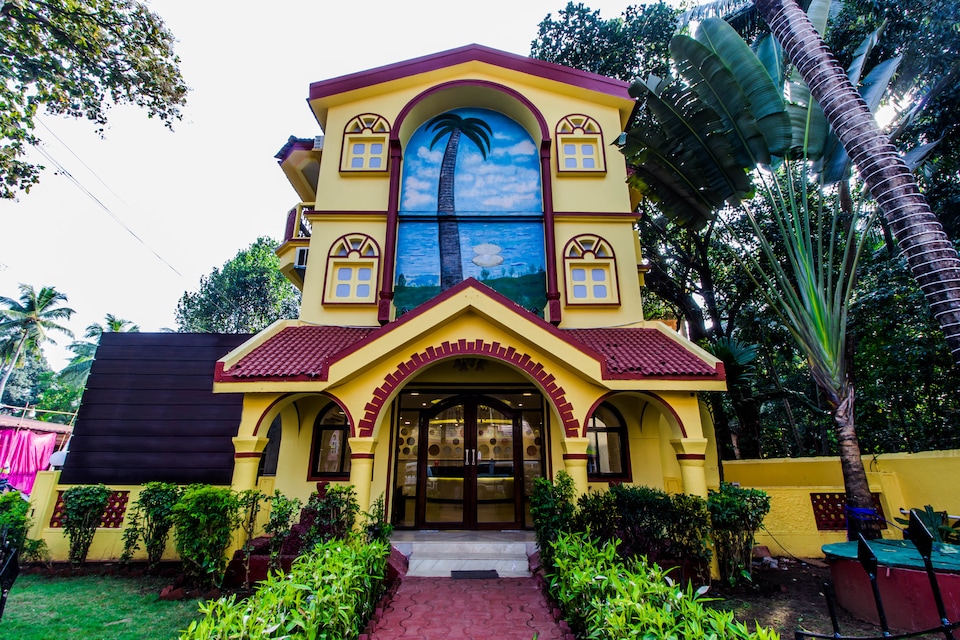 Live on GOA3925, Baga Goa, Goa