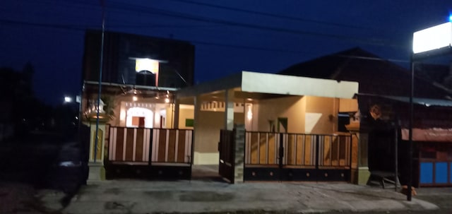 EXPRESS O 91030 Penginapan Mutiara