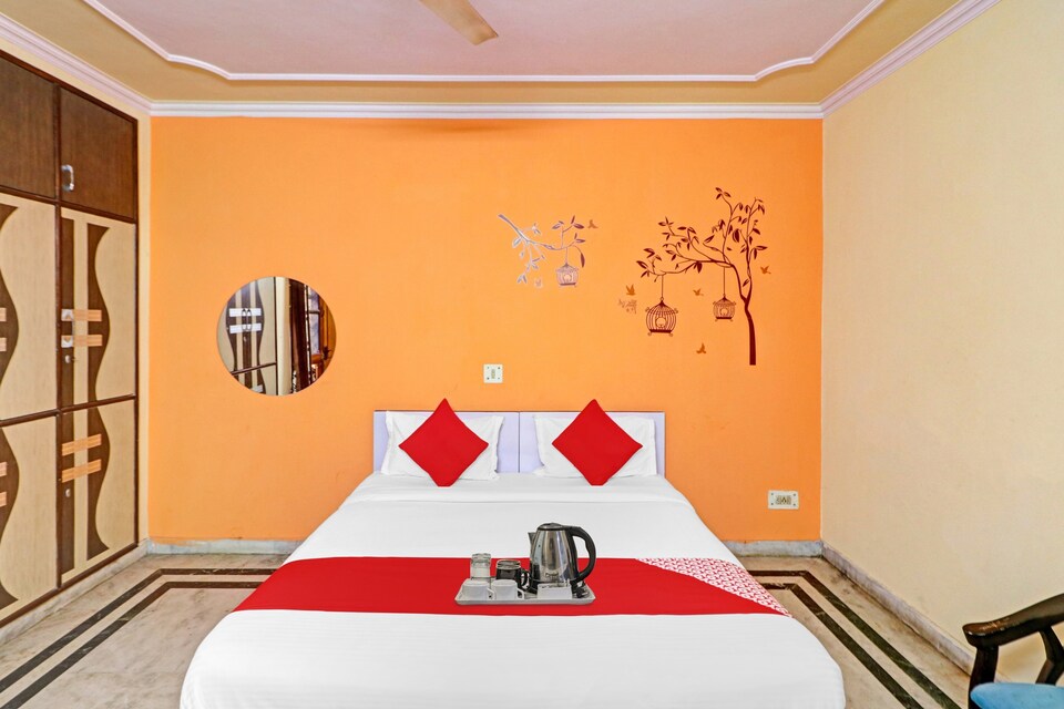 Live on DEL4527, Paschim Vihar Delhi, Delhi