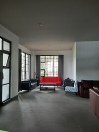 EXPRESS O 91032 Villa Damai