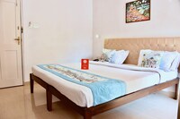 OYO Hotel Mayfair 1 Near Immaculate Conception Church