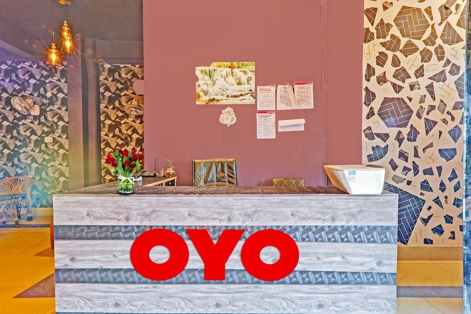 OYO Flagship 87762 Hotel 8100 Inn, Railway Station Allahabad, Prayagraj