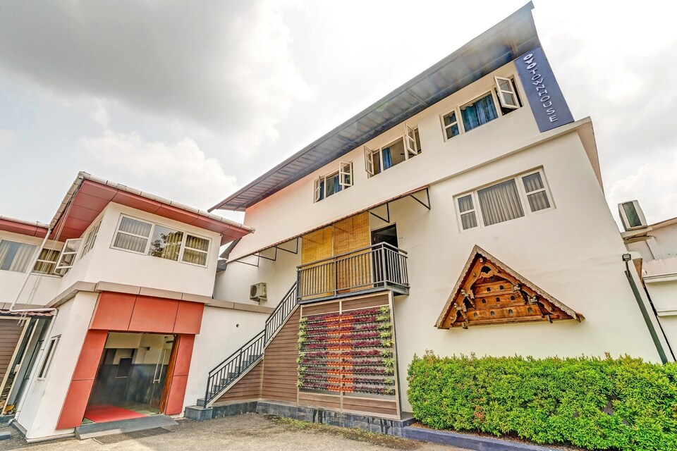 Townhouse 960 Hotel Prince, Kottayam, Kottayam