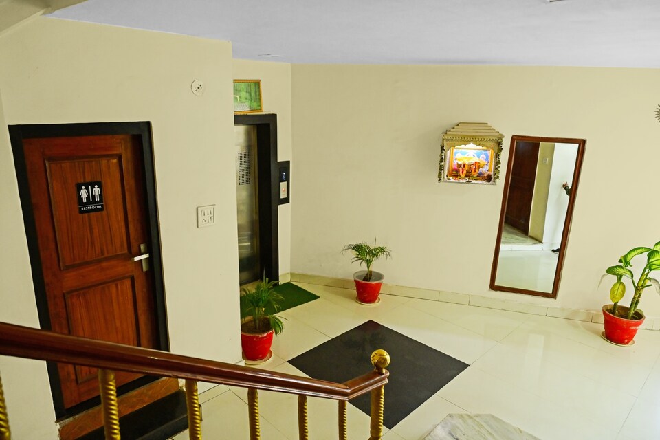 Collection O 87795 Hotel Dashmesh Palace, Satna, Satna