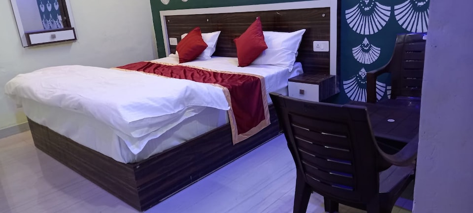 OYO 87804 HotelRudra’s, Palwal, Palwal