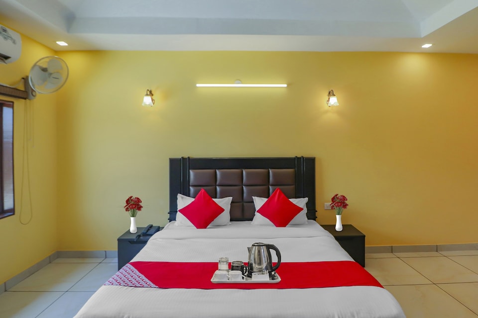 OYO 87805 Pushpangan Divine, Iskcon Vrindavan, Vrindavan