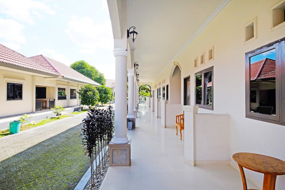 Dancenter Hotel Remaja Indah Masamba, Luwu Utara, Makassar