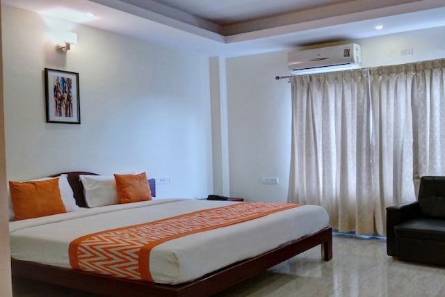 OYO Platinum Hotel Near 7d Voyage