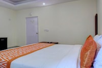 OYO Platinum Hotel Near 7d Voyage