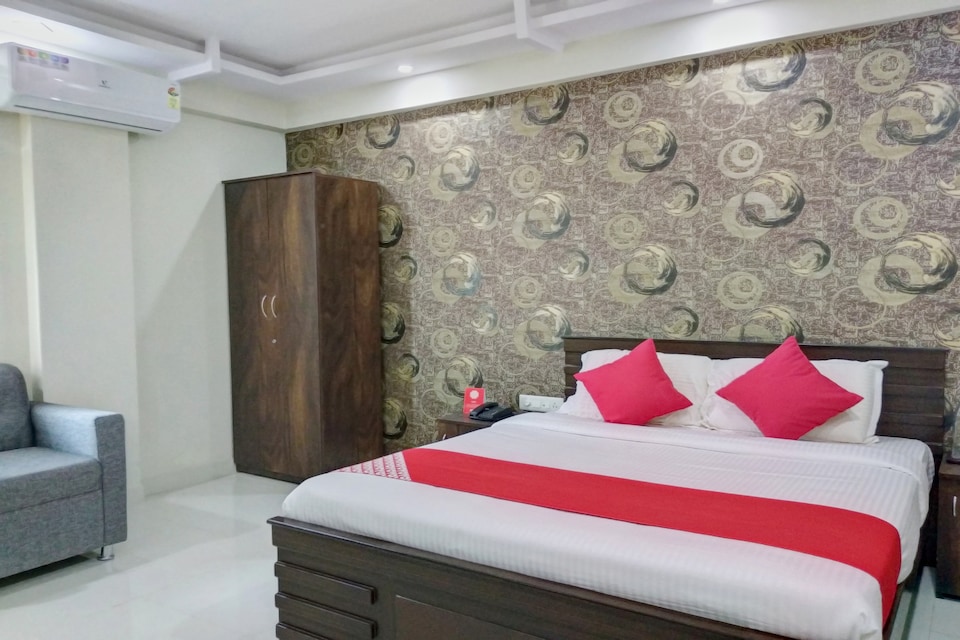 OYO 10521 GCK Suites, Jayanagar Bangalore-II, Bangalore