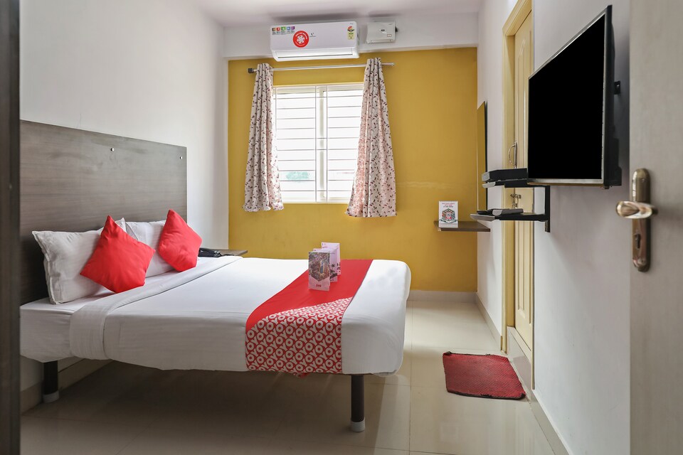 OYO 10525 वर्सिटी अब्राह मदिवाला, BTM Madiwala Bangalore-II, बैंगलोर