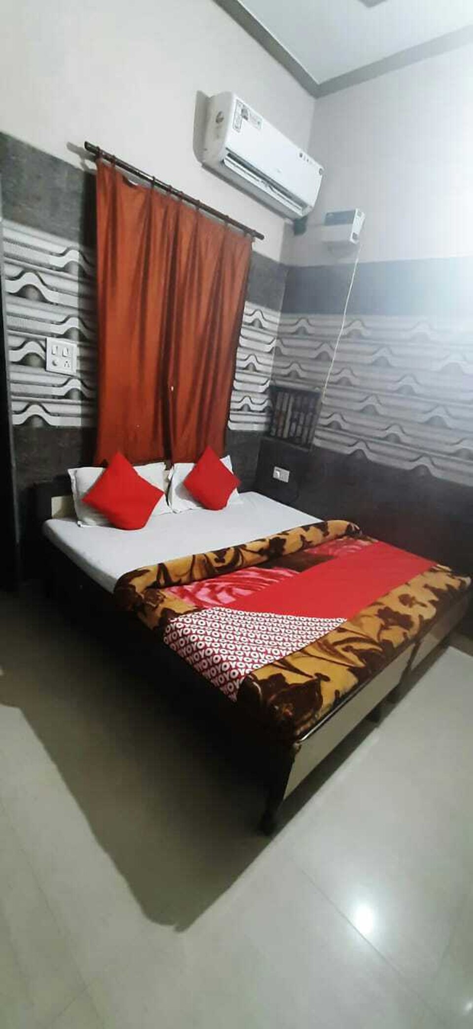 OYO Hotel Rajdeep, Shilpgram, Agra