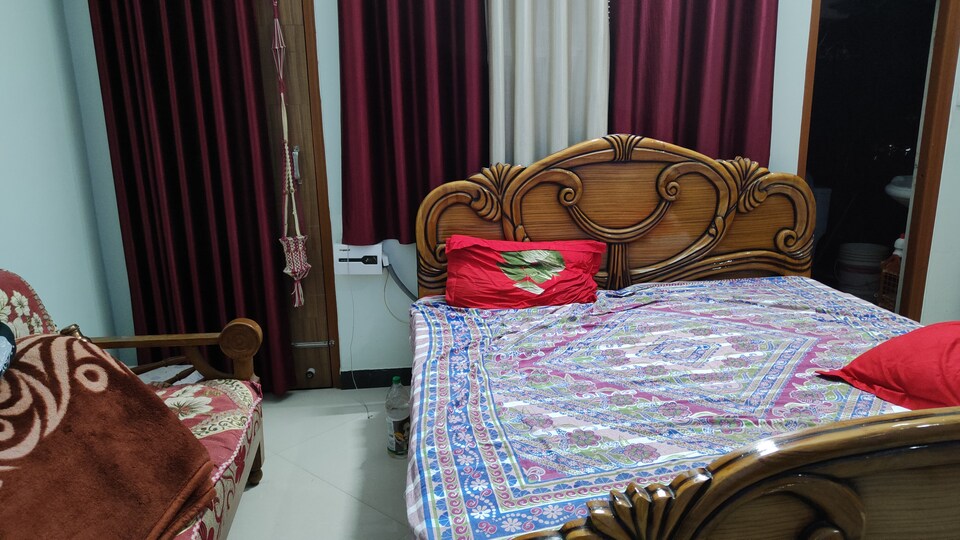 OYO HOME 87996 Shanti Inn , Charbagh Lucknow, Lucknow