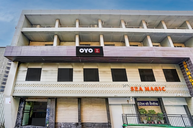 Hotel O Lotus Residency