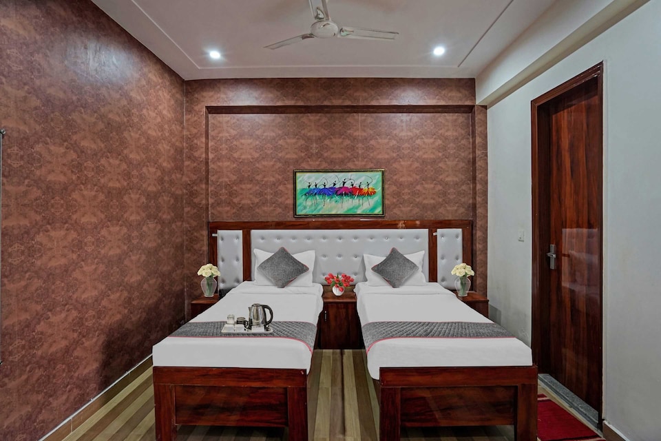 Collection O The Royal Mint Residency, Greater Noida, Noida