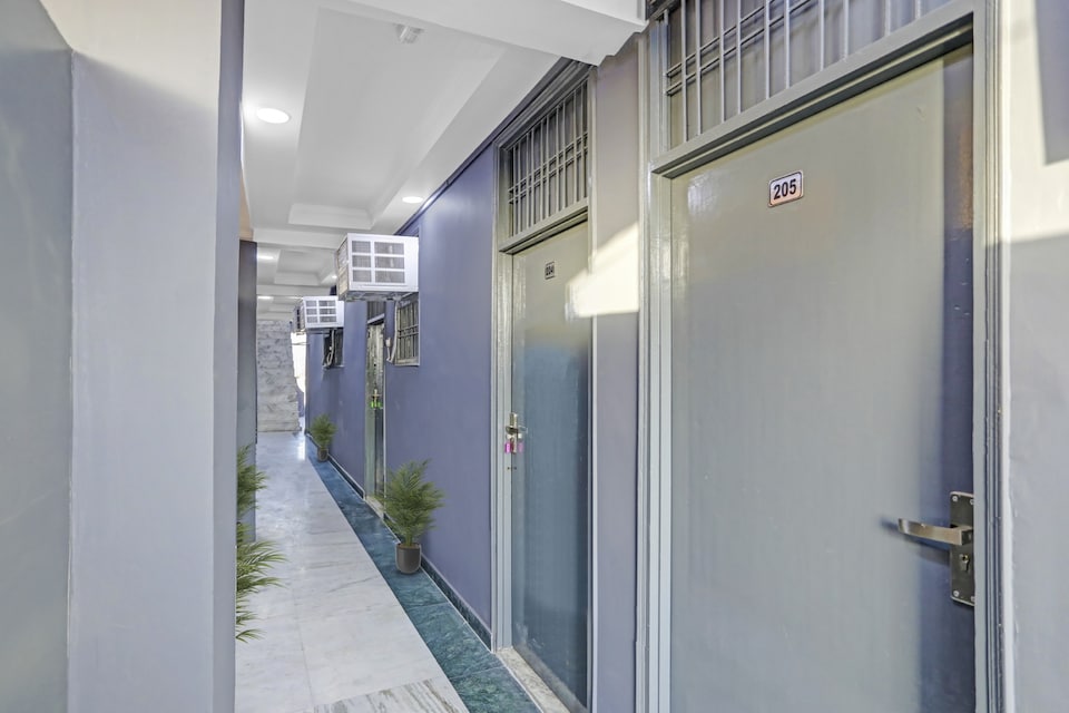 Hotel O Metro Inn, Noida City, Noida