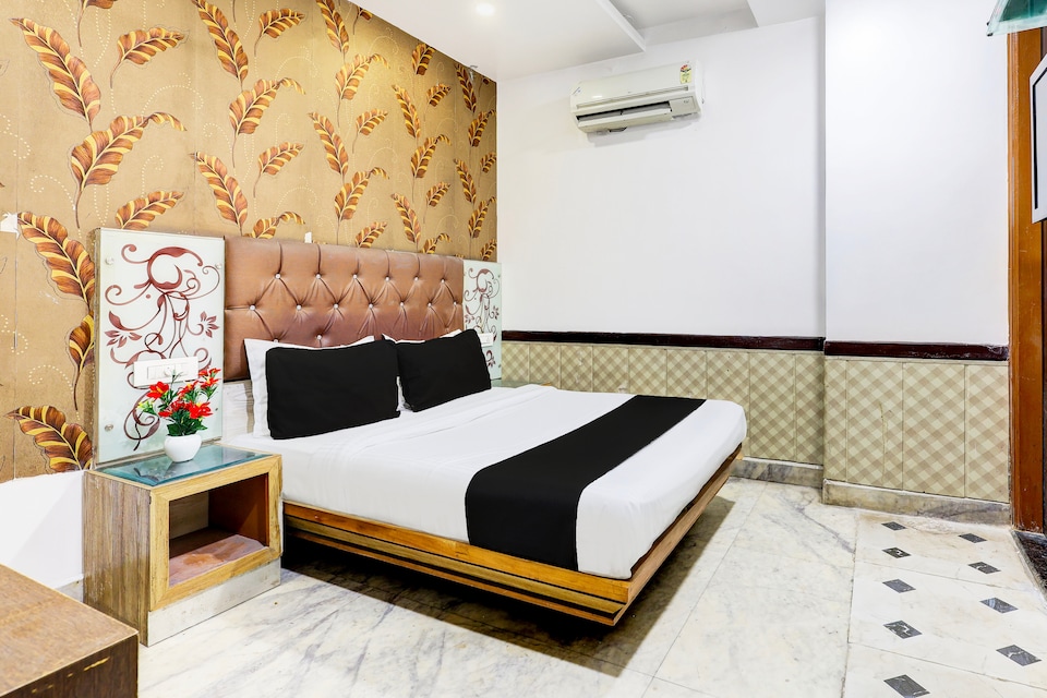 Collection O Ashoka chowk formerly Hotel Saffron, Rohtak, Rohtak