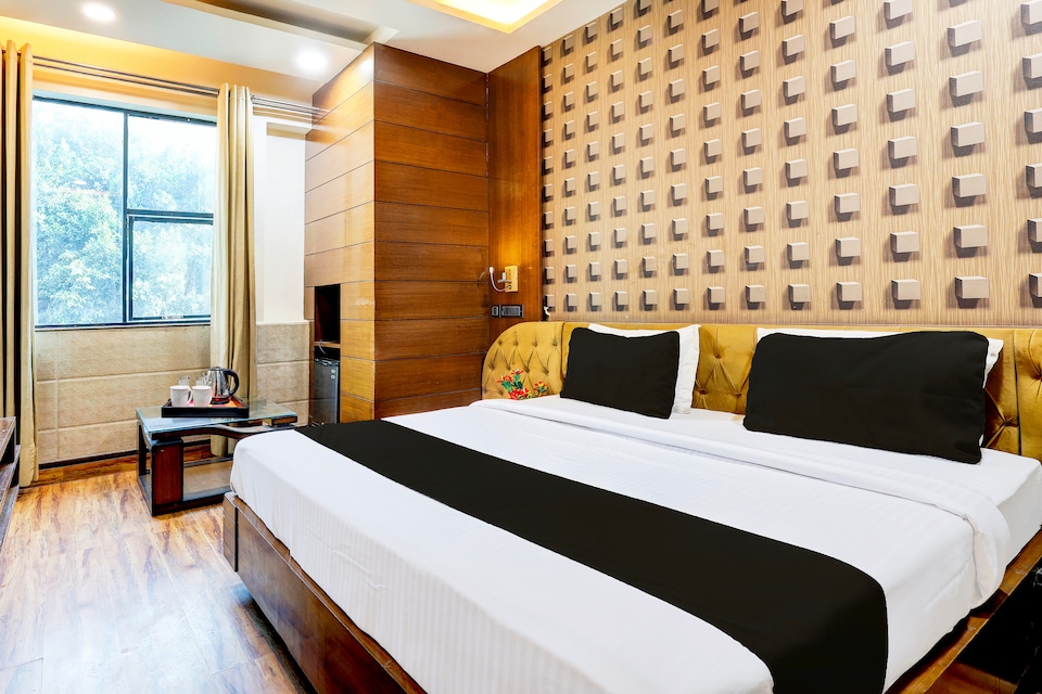 Collection O Ashoka chowk formerly Hotel Saffron, Rohtak, Rohtak