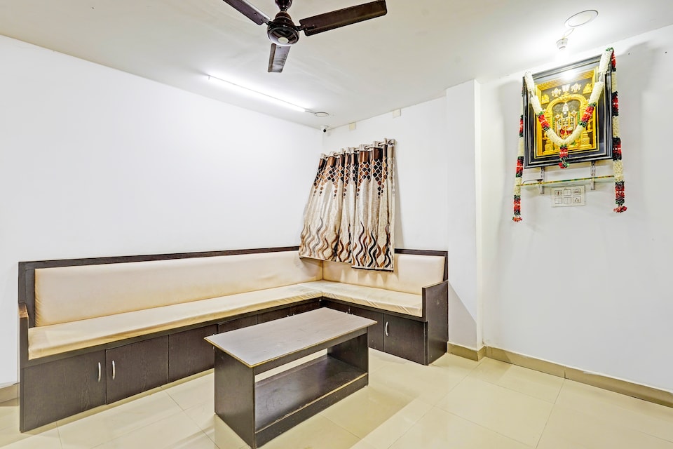 Super Collection O Vanamthopu Center Nellore Formerly ESR Guest Inn, Nellore Bus Station, Nellore