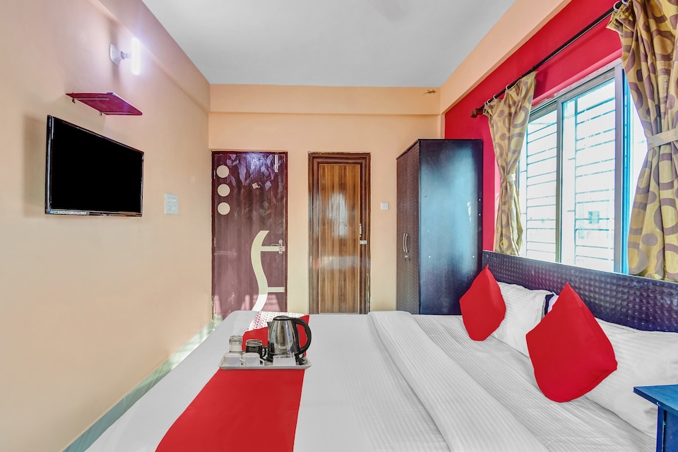 Hotel O Prasad Inn , New Town, Kolkata