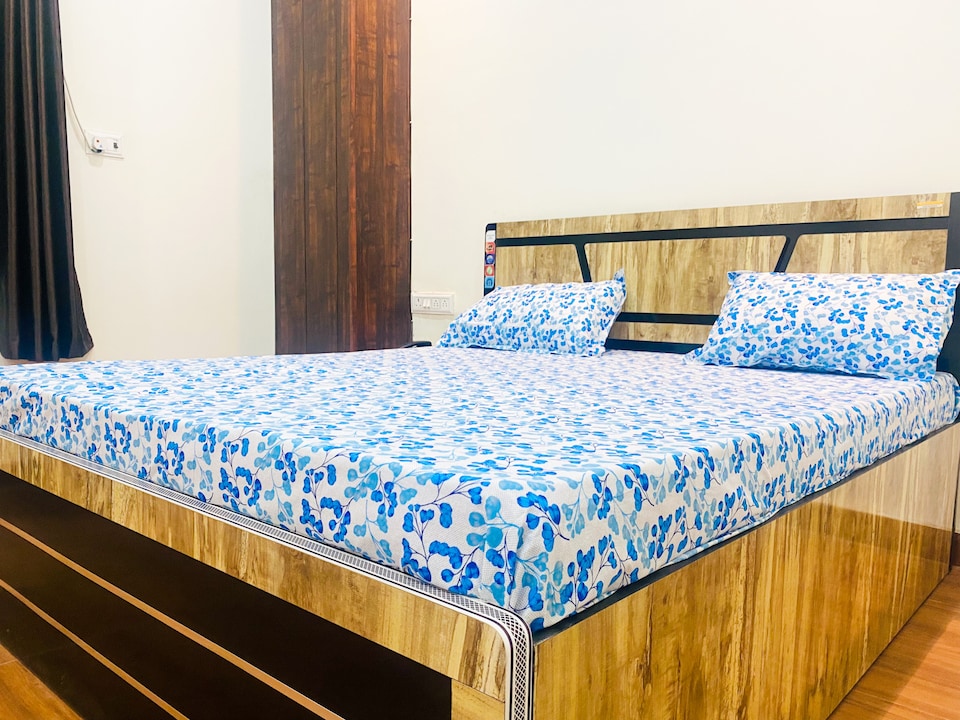 OYO 88141 SS Grands Hotel, Fatehpur city, Fatehpur