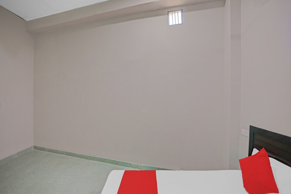 OYO 88143 Hotel Moon Paradise, Greater Noida, Noida