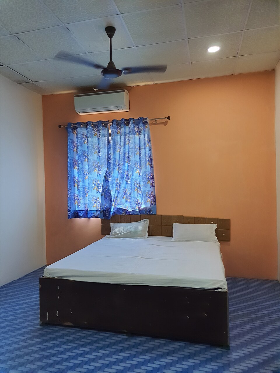 OYO 88147 Nandan Vatika Guest House, Aligarh, अलीगढ़