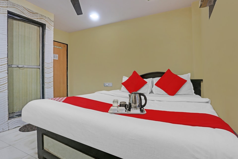OYO Hotel Harihar Near Chhatrapati Shivaji International Airport, Mumbai International Airport, Mumbai
