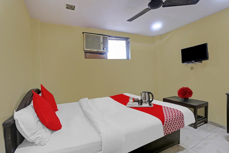 OYO Hotel Harihar Near Chhatrapati Shivaji International Airport, Mumbai International Airport, Mumbai