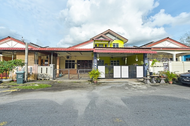 OYO Home 90492 Sena Homestay 