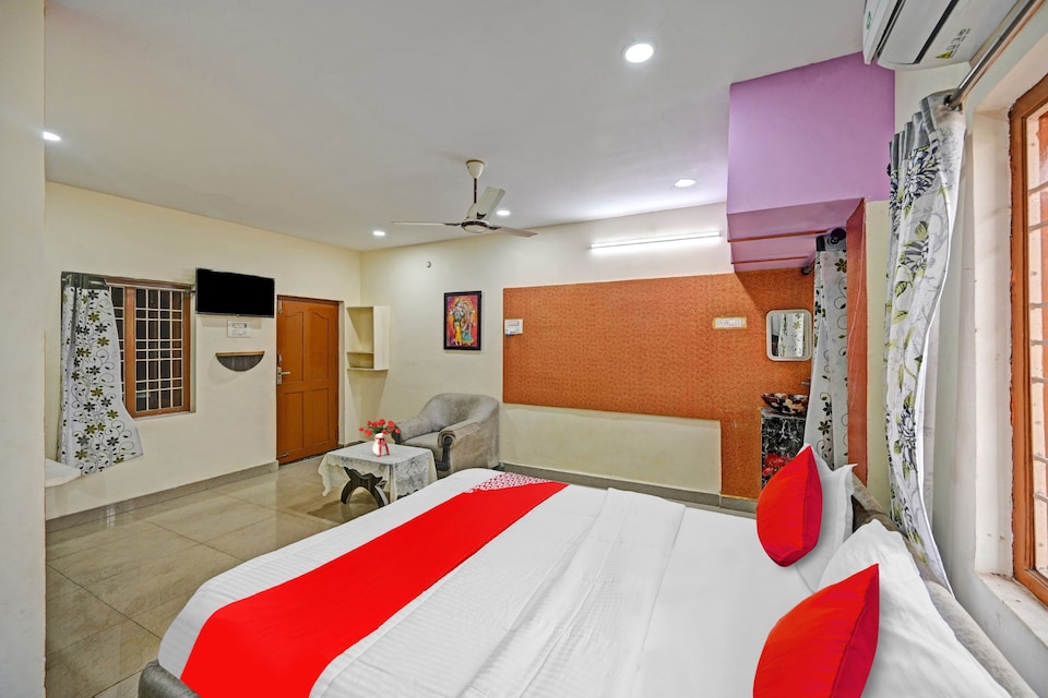 OYO 88212 Murari Inn Residency, Gajuwaka Visakhapatnam, Visakhapatnam