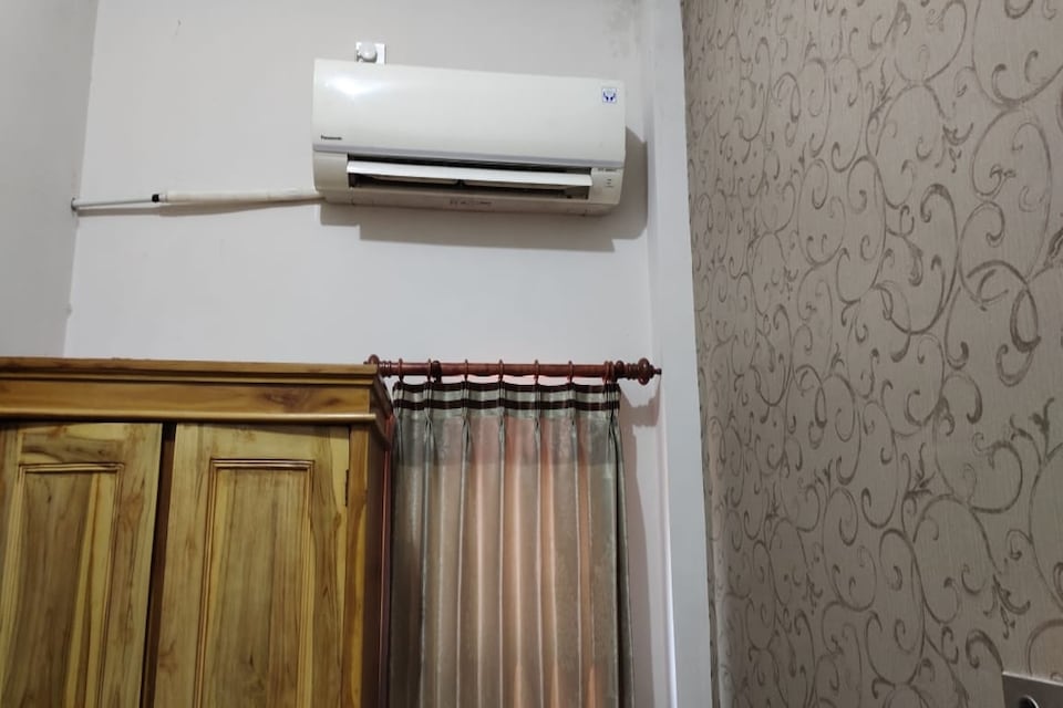 OYO 91099 Krukah Residence, Gubeng, Surabaya