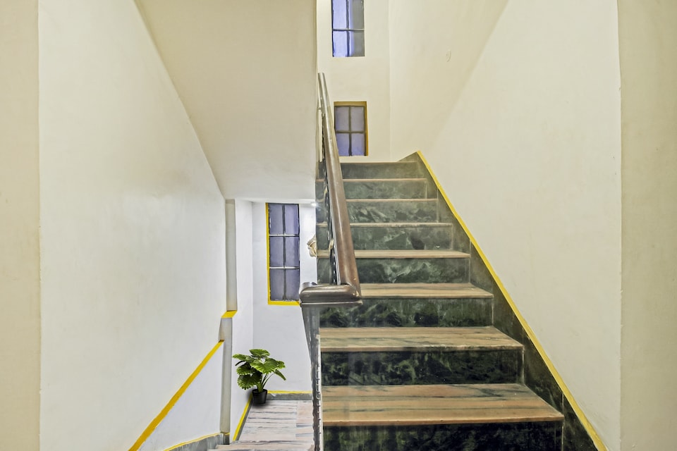 Hotel O Amulya shri, MP Nagar Bhopal, Bhopal