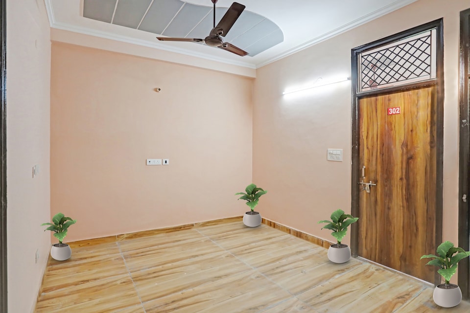 Hotel O Star Sector 16 Metro Station, Noida Stadium, Noida