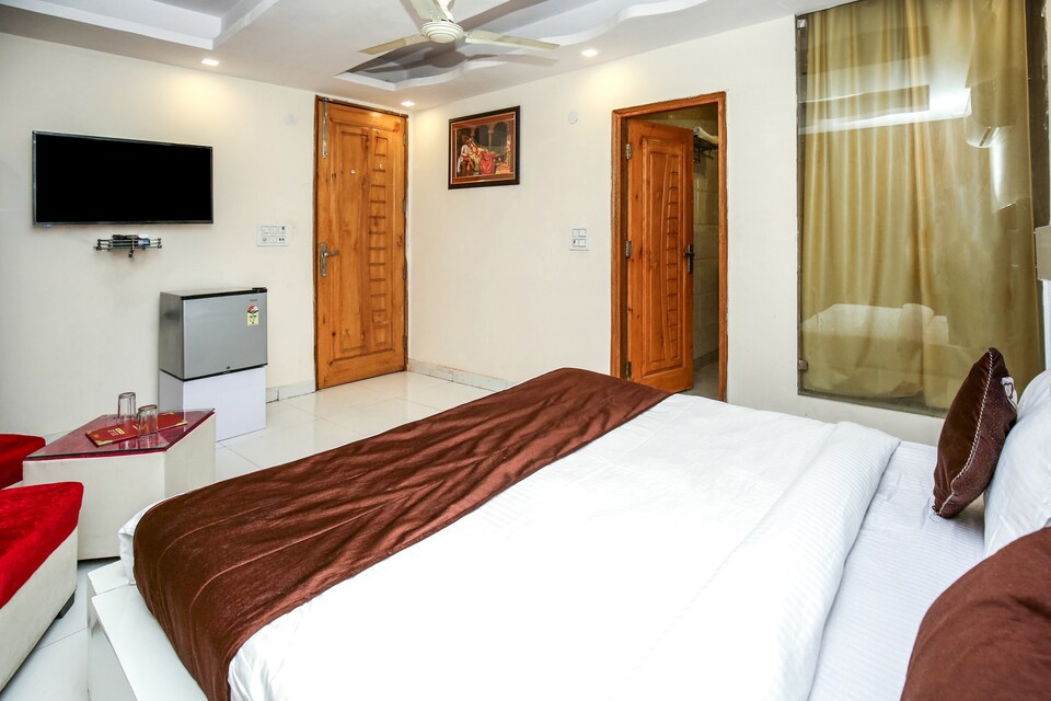 Capitol O 10558 Welcome Inn, Rajouri Garden Delhi, Delhi