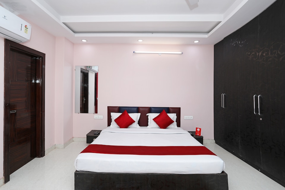 OYO 10559 Pitampura, Pitampura - Rohini Delhi, Delhi