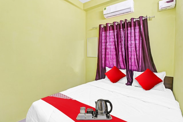 Hotel O by OYO Manjiri Restaurant & Lodging