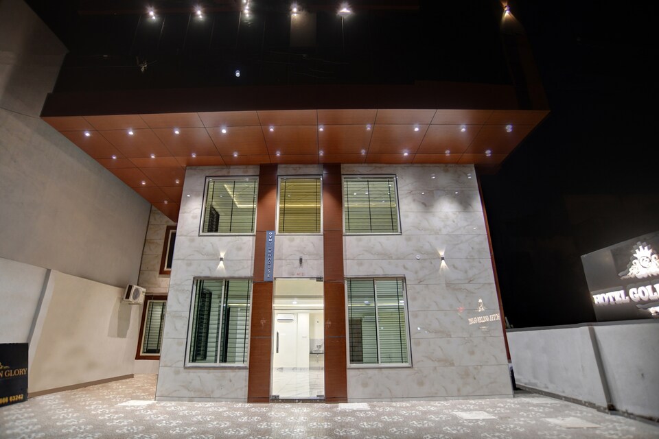 OYO Townhouse 1004 Hotel Golden Glory, MG Road Indore, Indore