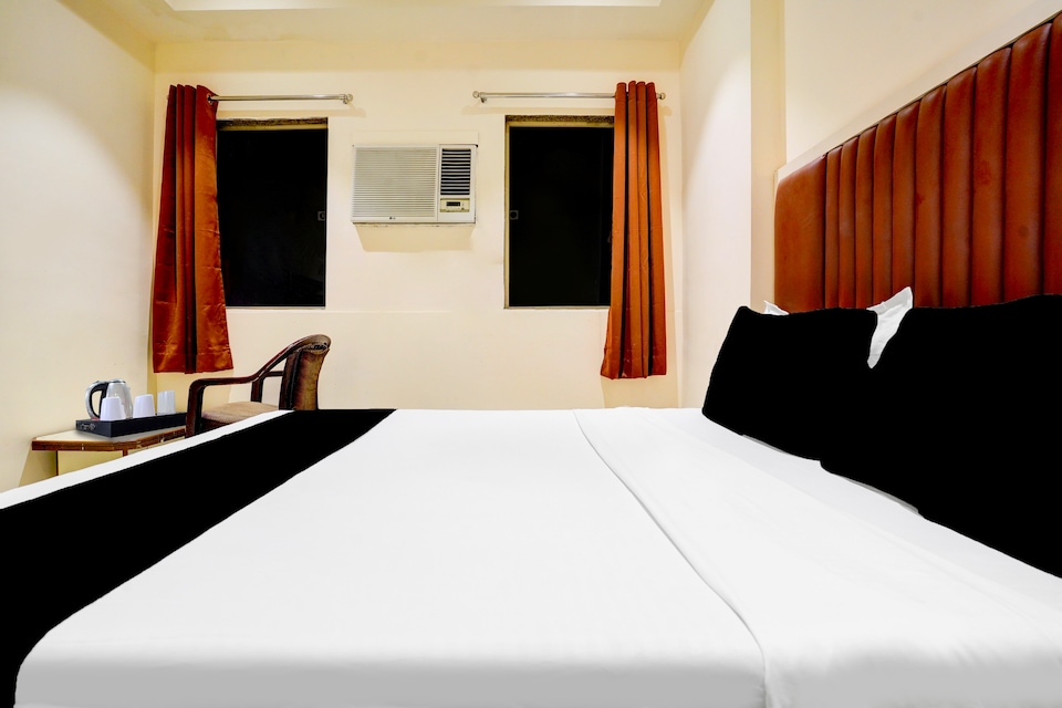 Super Collection O Ulhasnagar Railway Station Formerly Hotel Derby, Mumbai- Kalyan-Bhiwandi- Badalapur, Mumbai