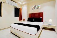 Collection O Ulhasnagar Railway Station Formerly Hotel Derby