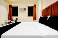 Collection O Ulhasnagar Railway Station Formerly Hotel Derby