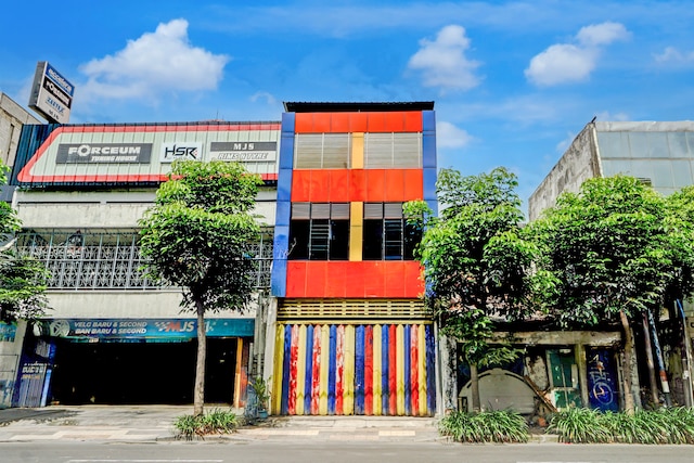 Hotel O Surabaya near Universitas Airlangga formerly Kertajaya Residence Surabaya