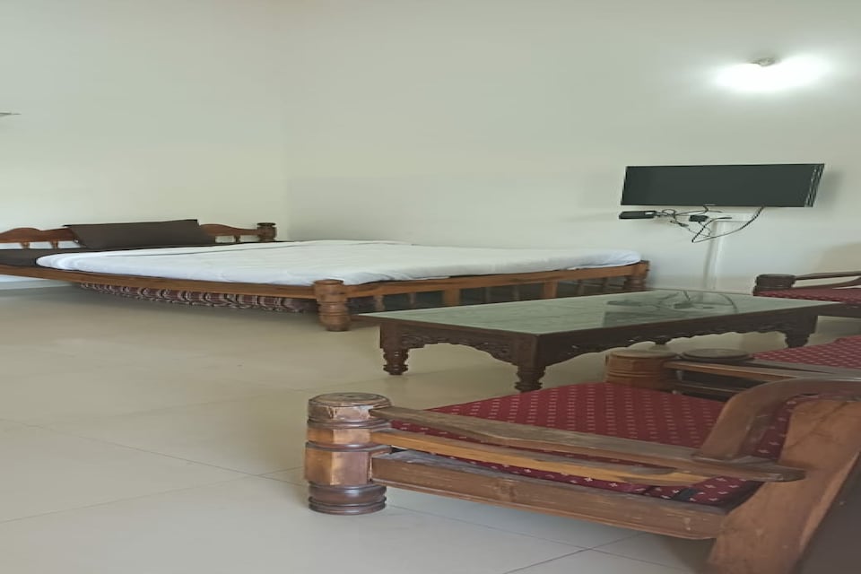 OYO D Souza Guest House Near Calangute Beach, Calangute Goa, Goa