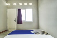 SPOT ON 91135 Hanami Syariah