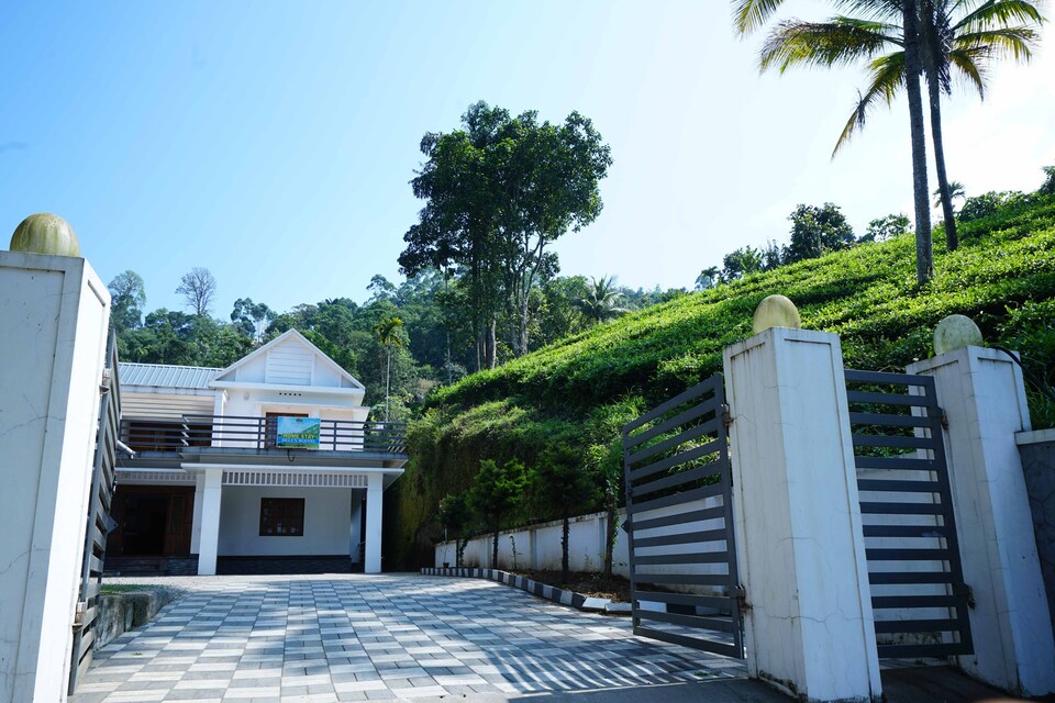 OYO 10639 Wonderful Homestay, Anachal, Munnar